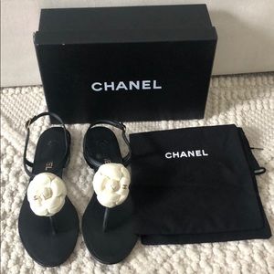 Chanel black thong sandals size 10.5